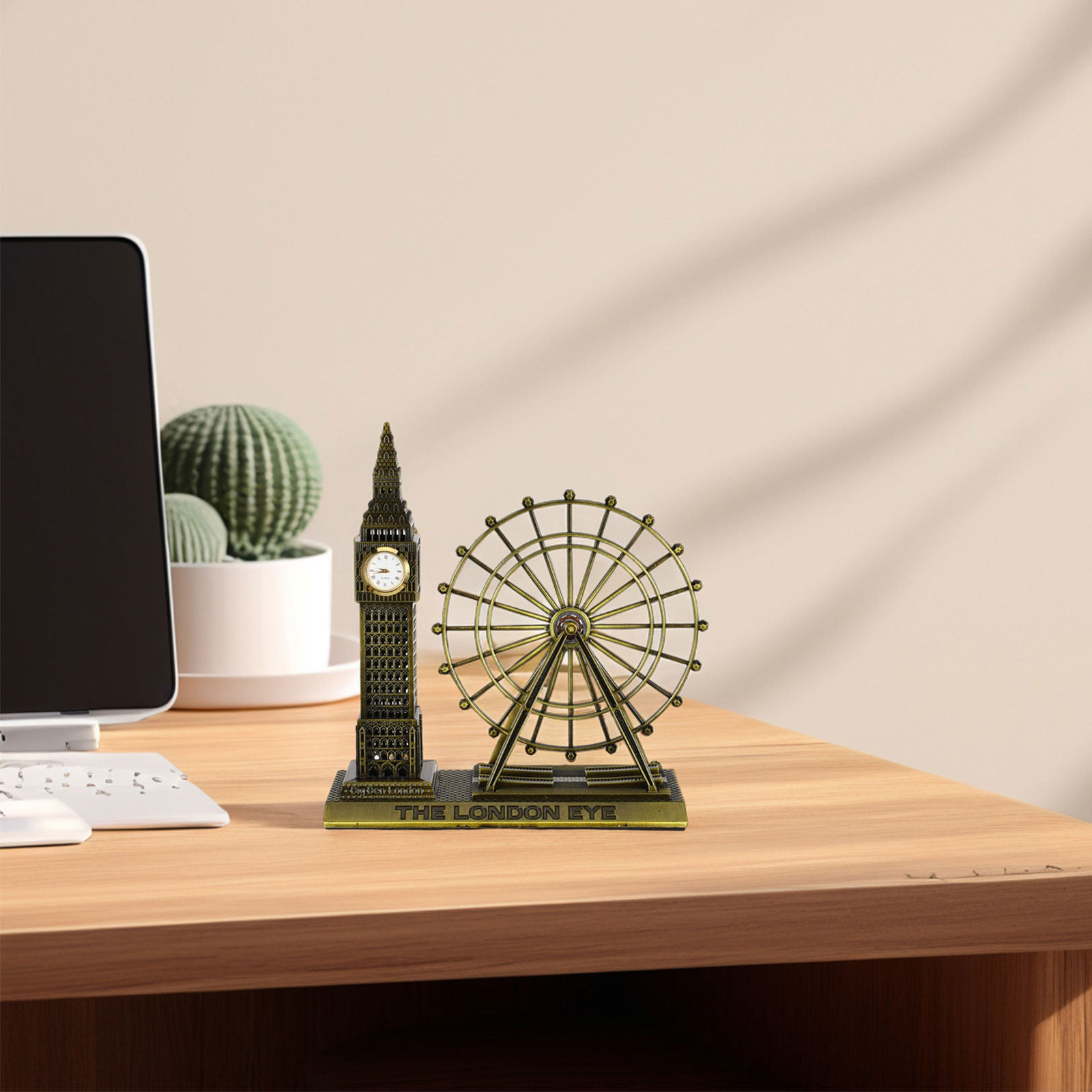 Alloy London and London Eye Mi - Home Office England recension och pris